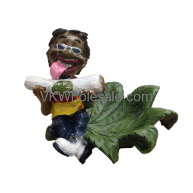 Jamaican Man Poly RESIN Ashtray - Man on Leaf LT101- 1 PC